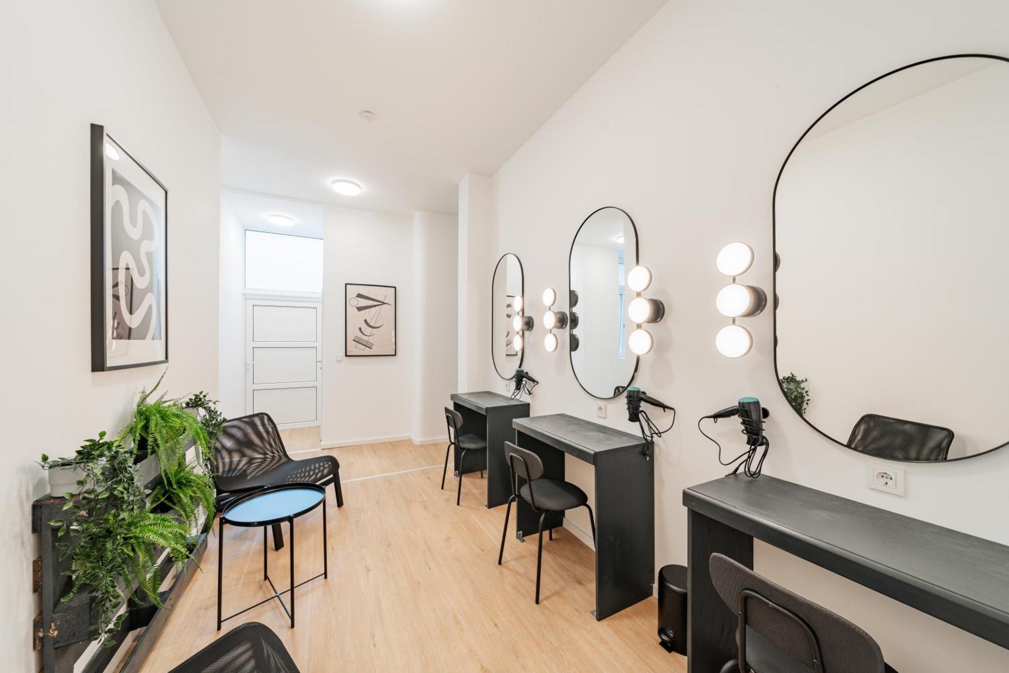 Chic Central City Rooms By Home2 비엔나 외부 사진