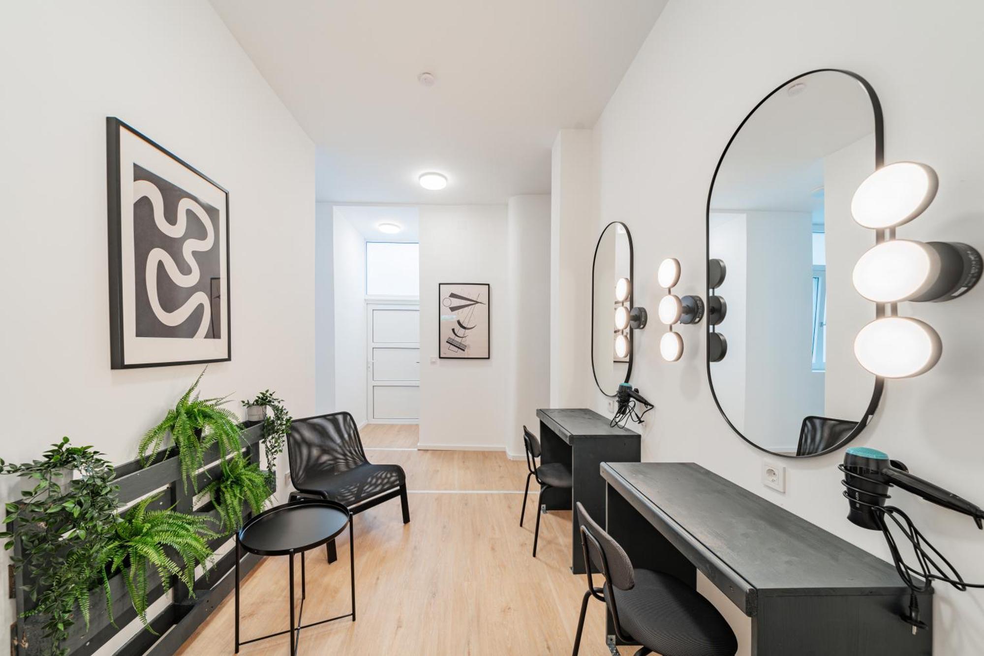 Chic Central City Rooms By Home2 비엔나 외부 사진