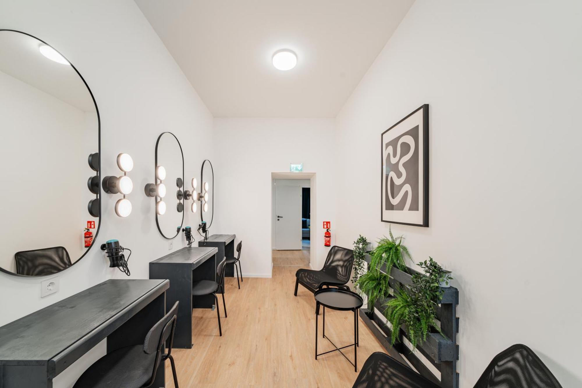 Chic Central City Rooms By Home2 비엔나 외부 사진